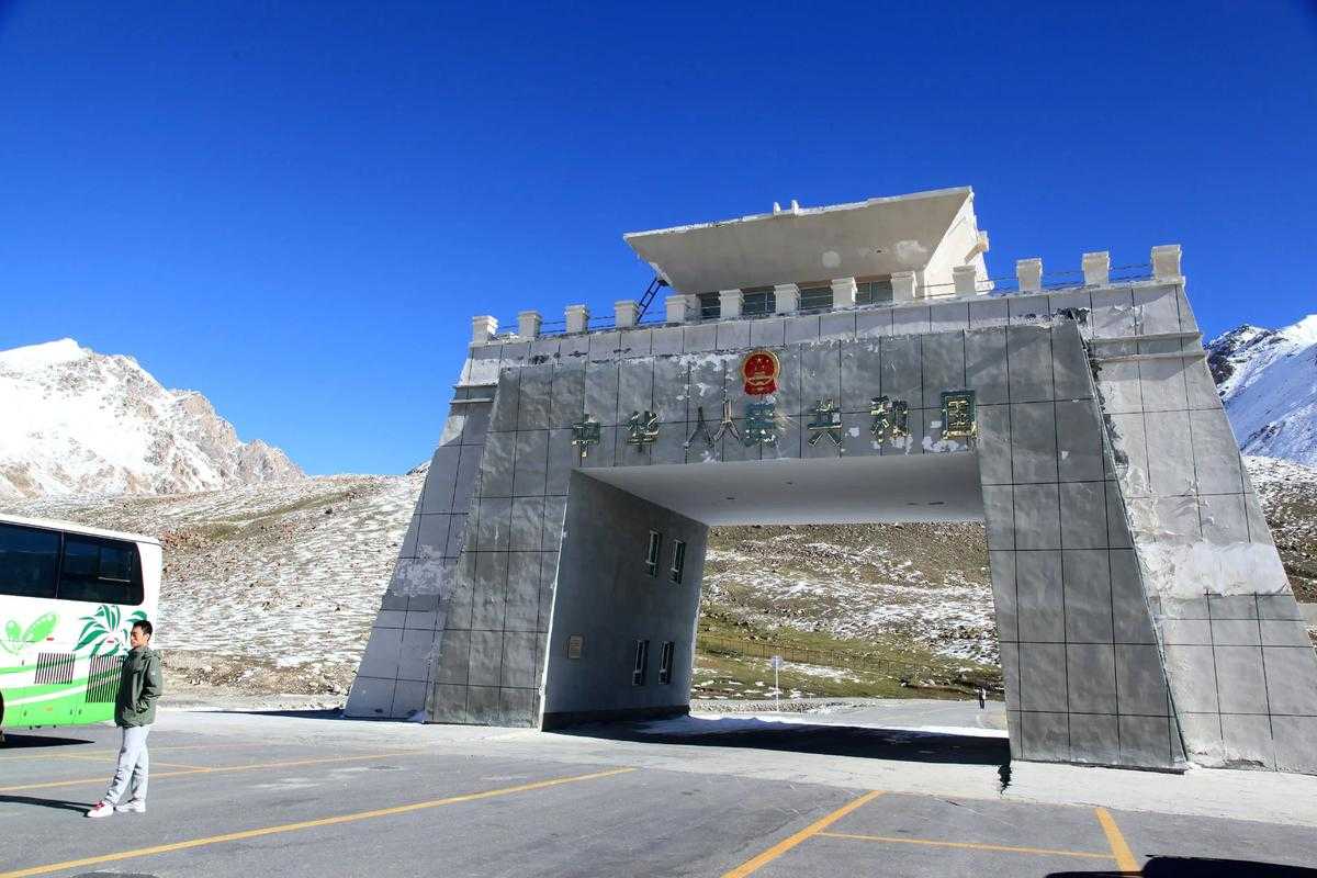 高原屏障下的防控阵线：云南红塔区为何成为西南疫情交汇点？