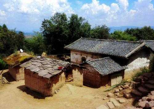 大凉山深处的防疫样本：昭觉县如何破解高原防控困局？