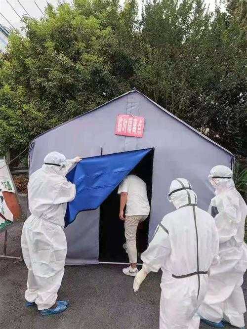 钟山疫情突袭全国，20城扩散链下的防控死角