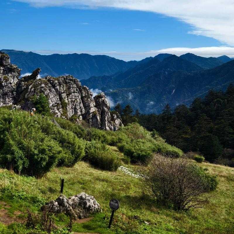 【神农架林区：1768米海拔下的新冠免疫孤岛】