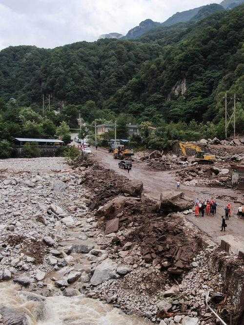 四川盐亭疫情突袭：封闭山区里的防控漏洞