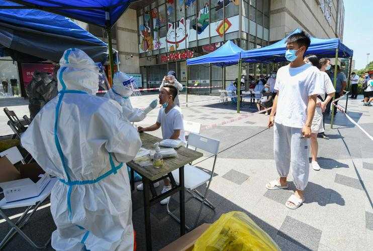 2022年成都JN1分支疫情：无症状感染者转确诊的流行特征与防控启示