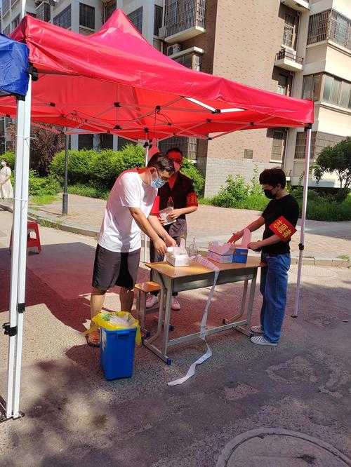 2020-2022上海免疫逃逸株疫情应对：社区卫生服务的防控实践