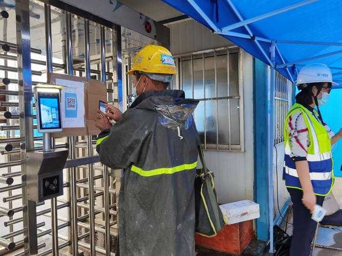 全国多地零星散发下的山城区暴发：疫情反扑的地形密码