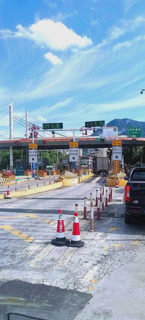 云南边陲的防控孤岛：富宁县「零感染」数据背后的地理密码