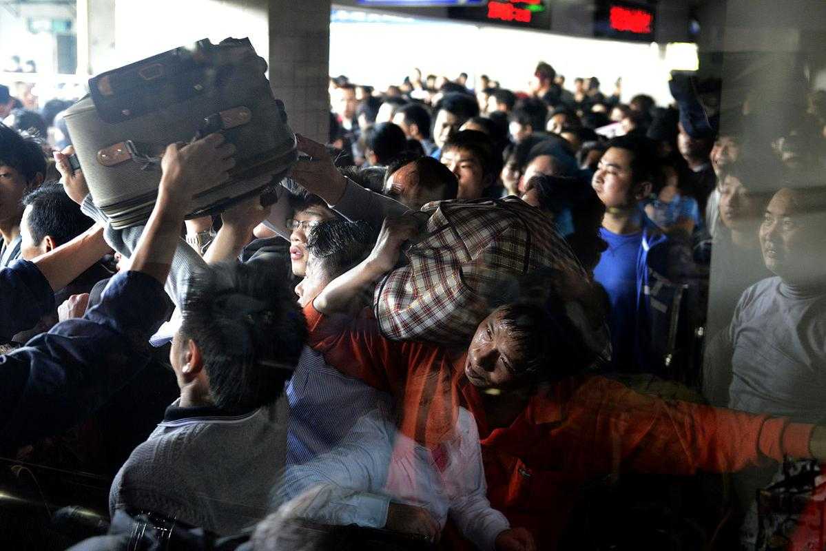 湖南武冈疫情波动：春运返乡与城中村防控的双重挑战