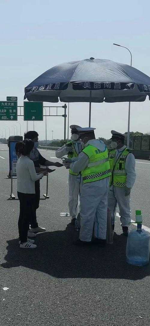 江西全域低感染下的风暴眼：红谷滩区如何成为疫情新高地？