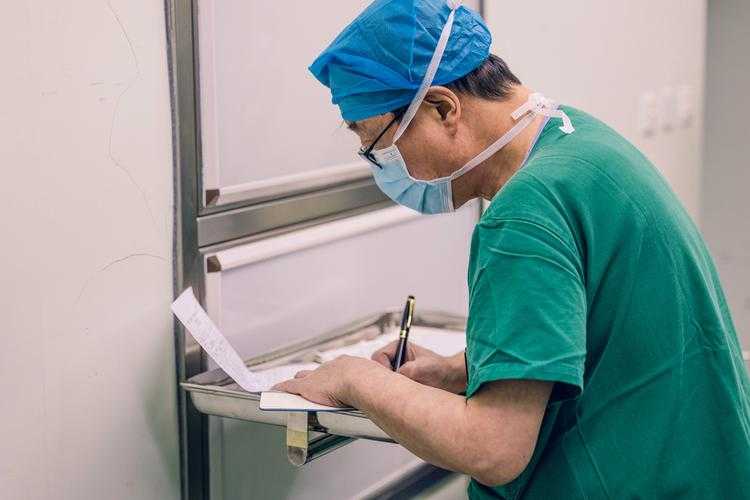 河北新冠变异株康复期患者监测与管理实践2020-2022年