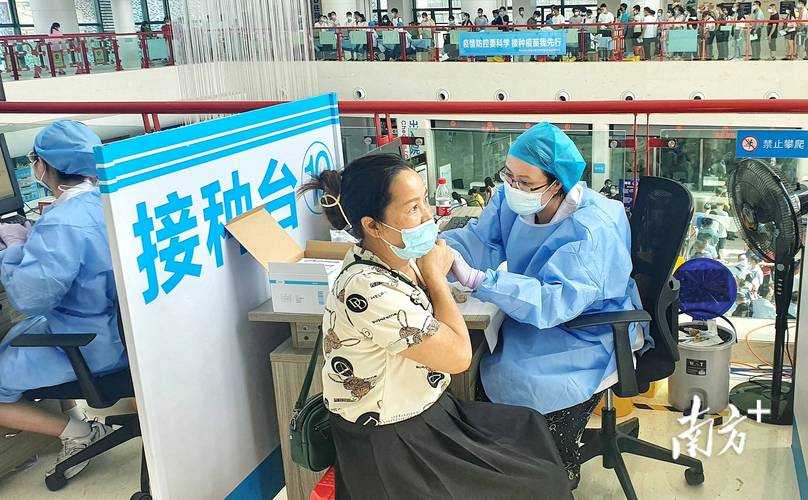 春运返乡潮叠加奥密克戎JN1高发 安徽强化社会面新冠防控措施