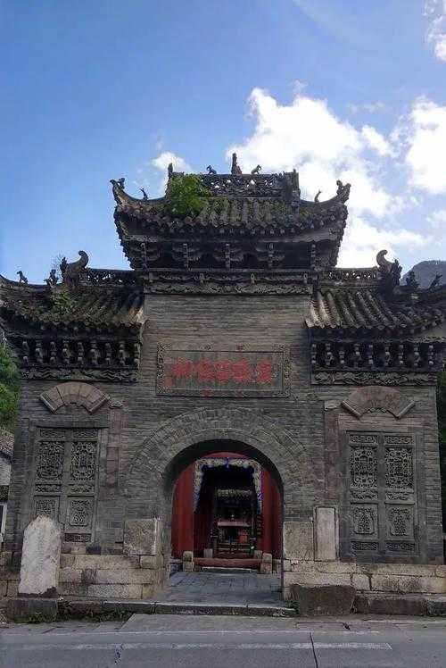 秦岭南麓的微光：镇巴县三年累计7例疫情的地理密码