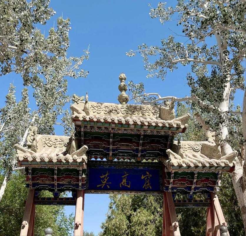 莫高窟旁的隐忧：敦煌市三年疫情为何持续波动？