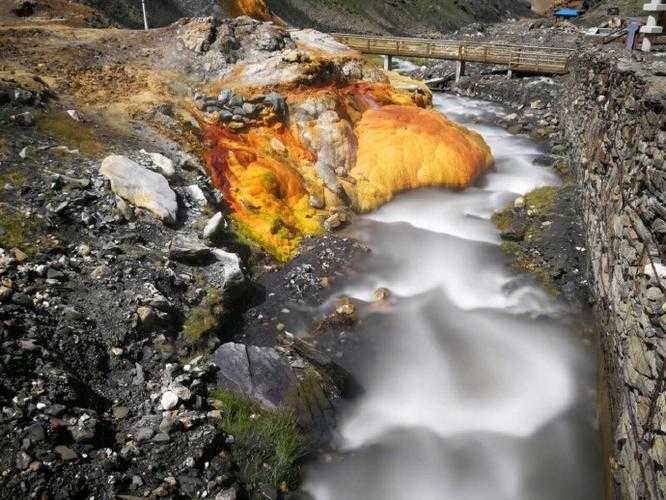 西藏高原屏障下的防疫成功案例：错那县为何保持低感染率？