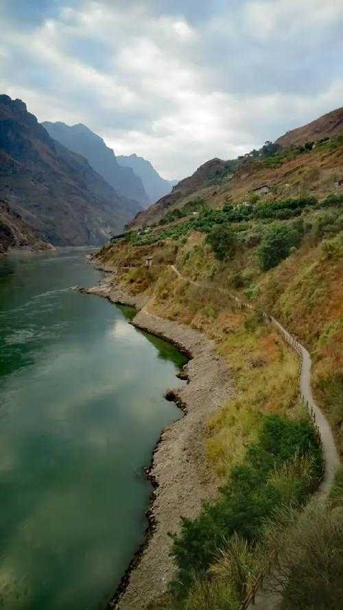 【川滇交界线上的防疫警报：巧家县为何成疫情传播节点？】