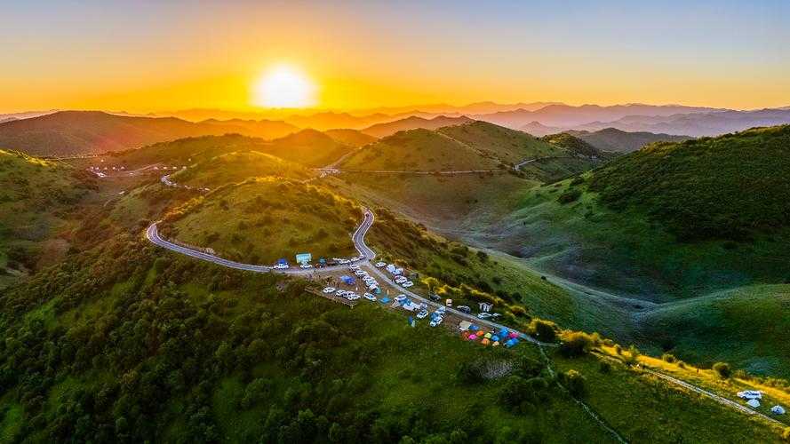 秦巴腹地的防控孤岛：岚皋县如何实现两年清零奇迹