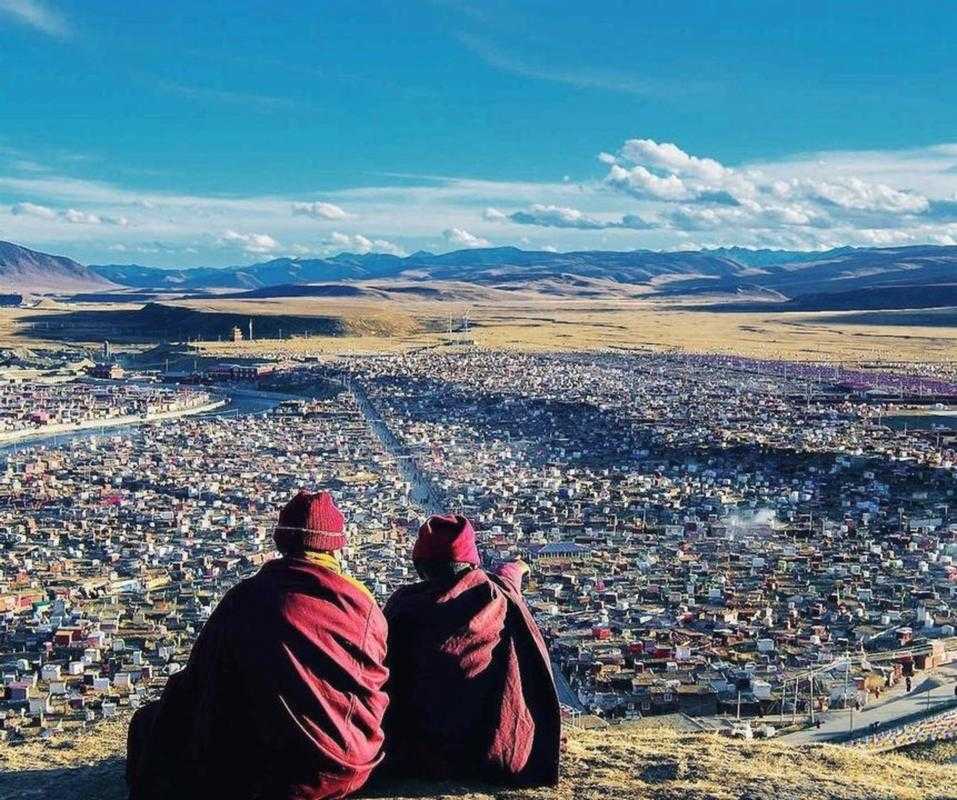 高原孤岛的防疫战：理塘3例确诊暴露西南边境漏洞