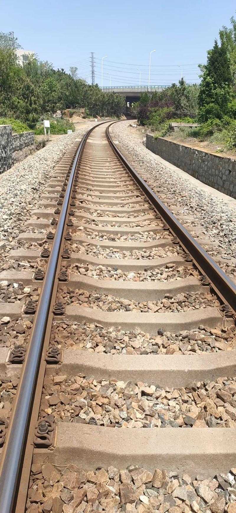 寻找湖南唯一零感染县：永兴深山与铁轨交织的防控壁垒