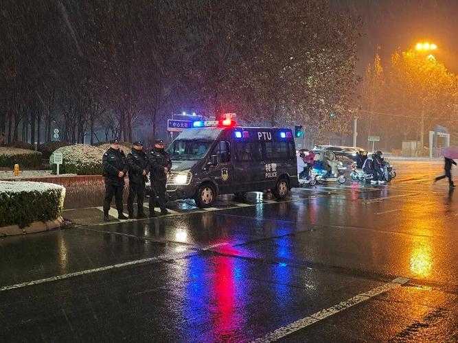 信都区疫情突袭北方：冬季交通网下的防控暗流